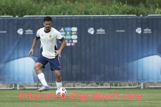 杏彩体育-英超球员管理体系及团队建设